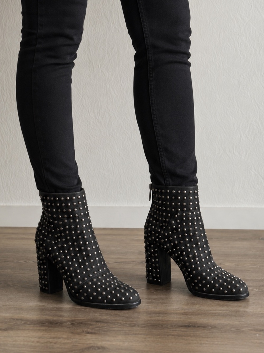 Mercer Edit Black Studded Leather Ankle Boots 7.5
